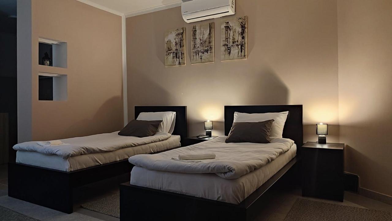 Airport Apartment Air Surcin Экстерьер фото